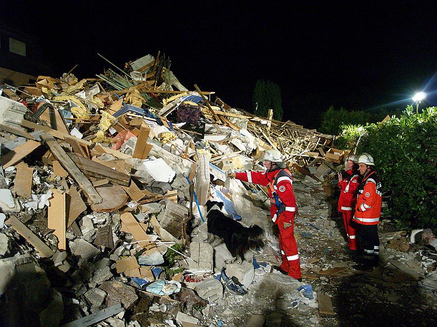 Haus explodiert Bergneustadt Pernze P327.JPG